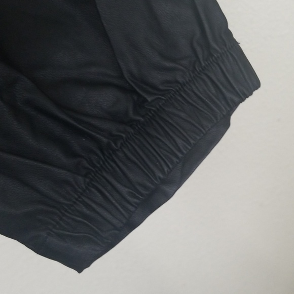 🆕️ JustFab vegan leather joggers L - Picture 4 of 7